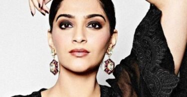 Recreate Sonam Kapoor's Stunning Bronze Black Kohl Eyes in Three Simple Steps