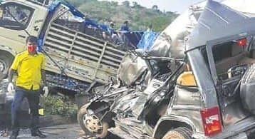 Tragic Accident Claims Lives: 4 Charred to Death in Multi-Vehicle Collision on Tamil Nadu's Thoppur Ghat Road