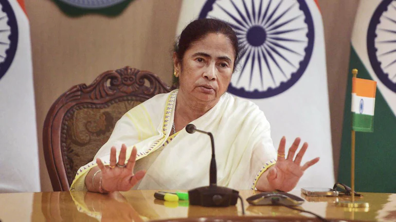 Mamata Banerjee Urges Congress to Break Ties with Left Front for Alliance in WB Lok Sabha Polls